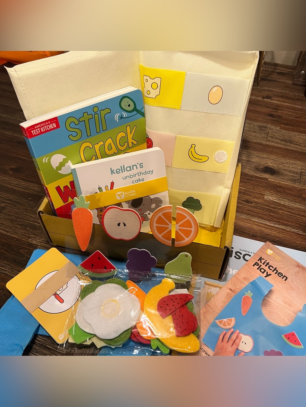 KiwiCo Kitchen Play With Felt Food Pieces Organizer Books